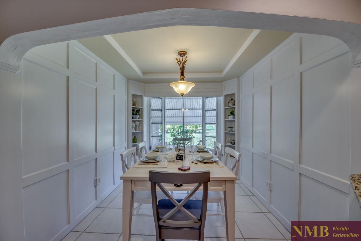 Ferienhaus-Cape-Coral-Cozy-Island_17-Dining Room